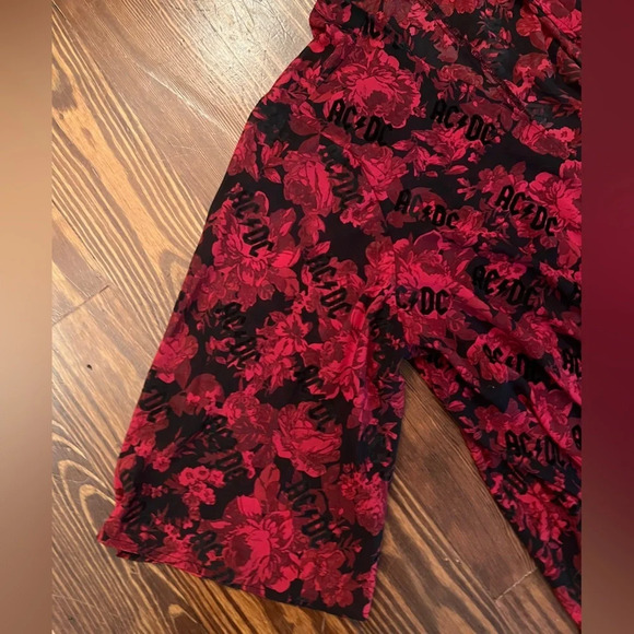 TORRID AC/DC Black & Red Floral Chiffon Hi-Lo Kimono Plus Size Concert - Picture 5 of 9
